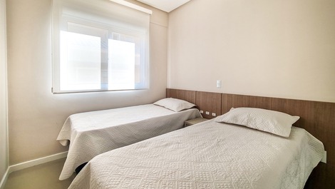 ÁTICO DÚPLEX DE ALTA GAMA CON 4 DORMITORIOS Y VISTAS AL MAR