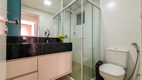 ÁTICO DÚPLEX DE ALTA GAMA CON 4 DORMITORIOS Y VISTAS AL MAR