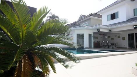 House with leisure facilities in Barra! Just minutes from the beach