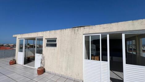 Excelente apartamento con 1 suite + 1 dormitorio con aire acondicionado + 1 dormitorio con ventilador