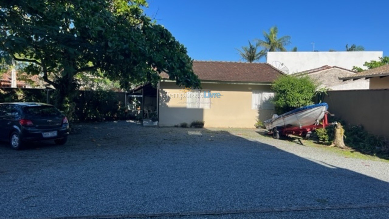 Apartamento para alquiler de vacaciones em São Francisco do Sul (Enseada)