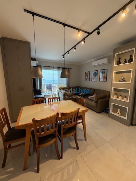 Apartamento para aluguel de temporada em São Francisco do Sul (Enseada)
