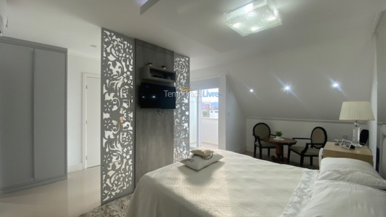 Apartamento para alquiler de vacaciones em Florianópolis (Jurere Tradicional)