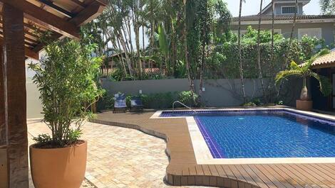 House in a condominium on Baleia beach CA0086