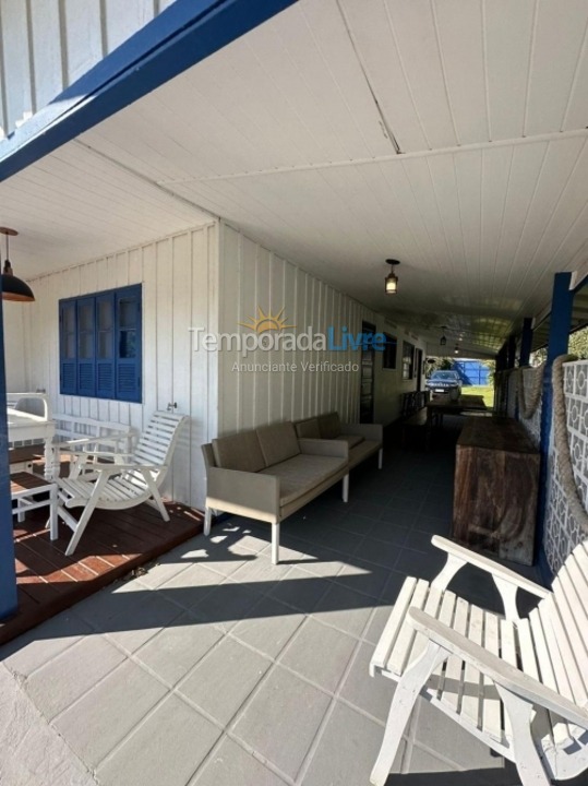 Casa para aluguel de temporada em Florianópolis (Jurere Tradicional)