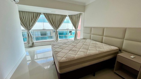 Apartamento de alto standing frente al mar en el centro de Itapema