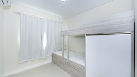 LINDO APARTAMENTO DE 3 DORMITÓRIOS NA PRAIA DO CANTO GRANDE