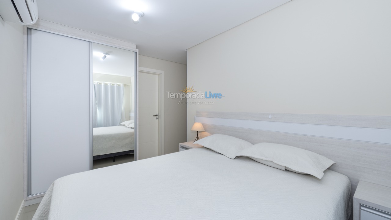 Apartamento para aluguel de temporada em Bombinhas (Canto Grande)