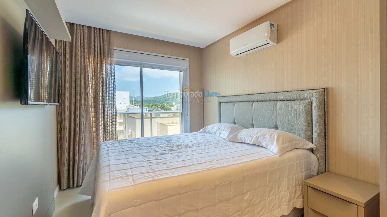 Apartment for vacation rental in Bombinhas (Mariscal)