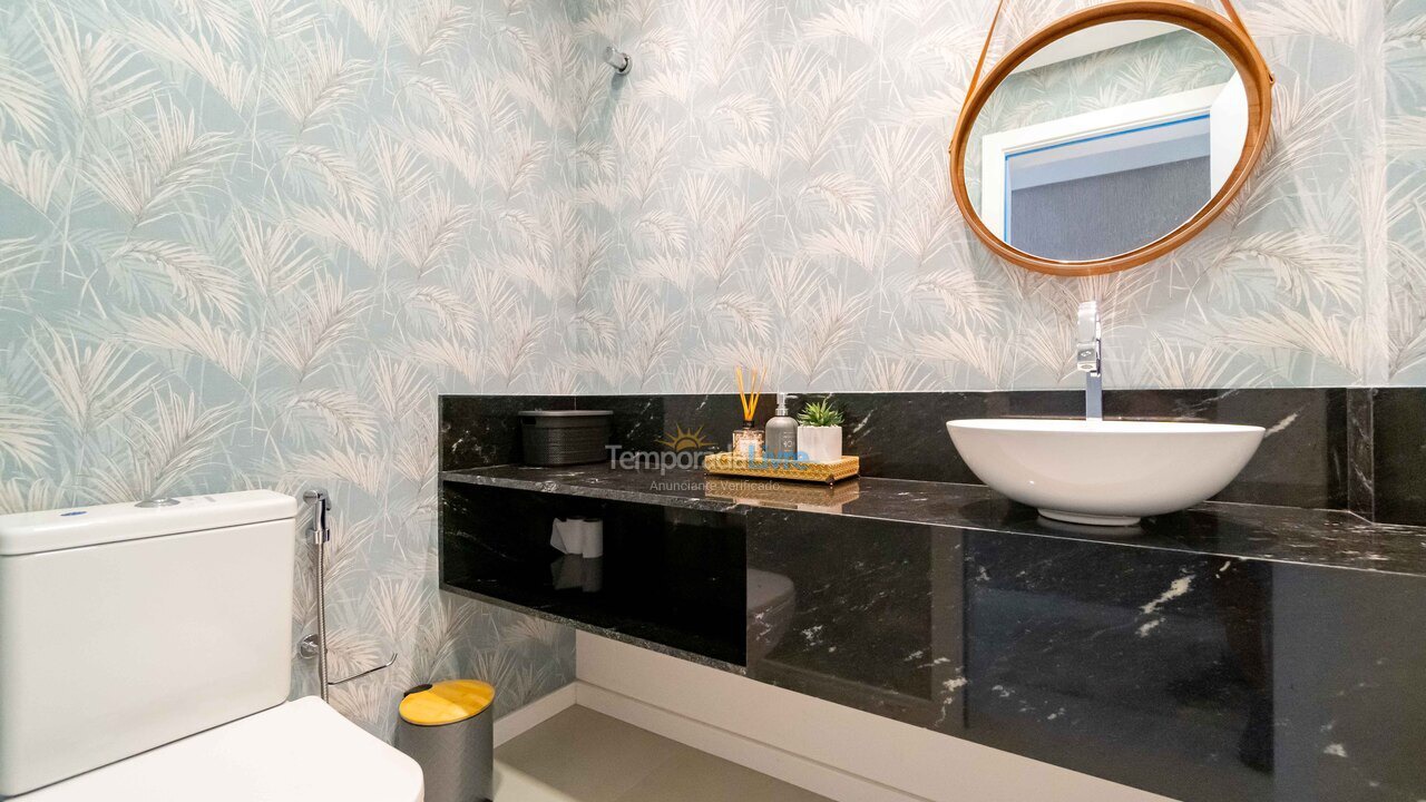 Apartment for vacation rental in Bombinhas (Mariscal)