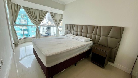 Apartamento Alto Padrão Frente Mar no Centro de Itapema