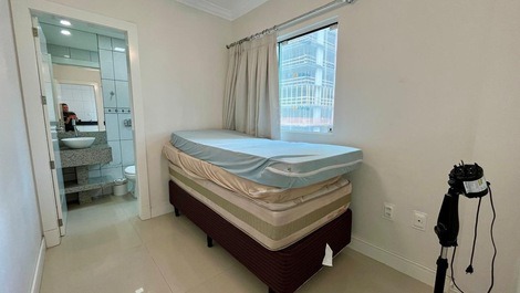 Apartamento Alto Padrão Frente Mar no Centro de Itapema