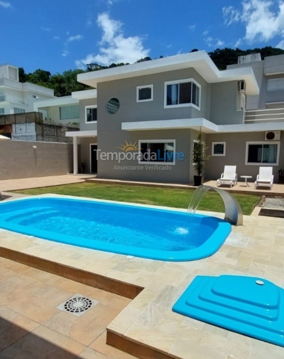 Casa para aluguel de temporada em Florianopolis (Canasvieiras)