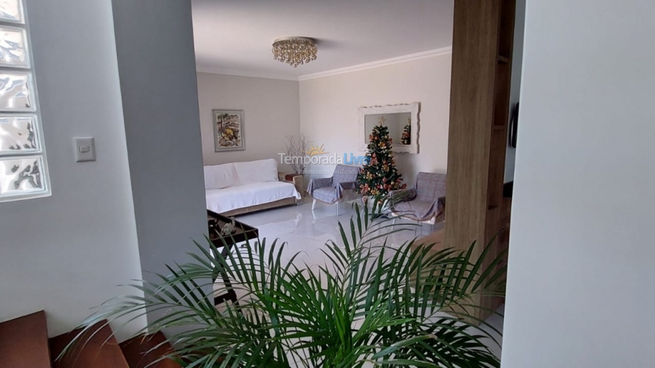 Casa para aluguel de temporada em Florianopolis (Canasvieiras)