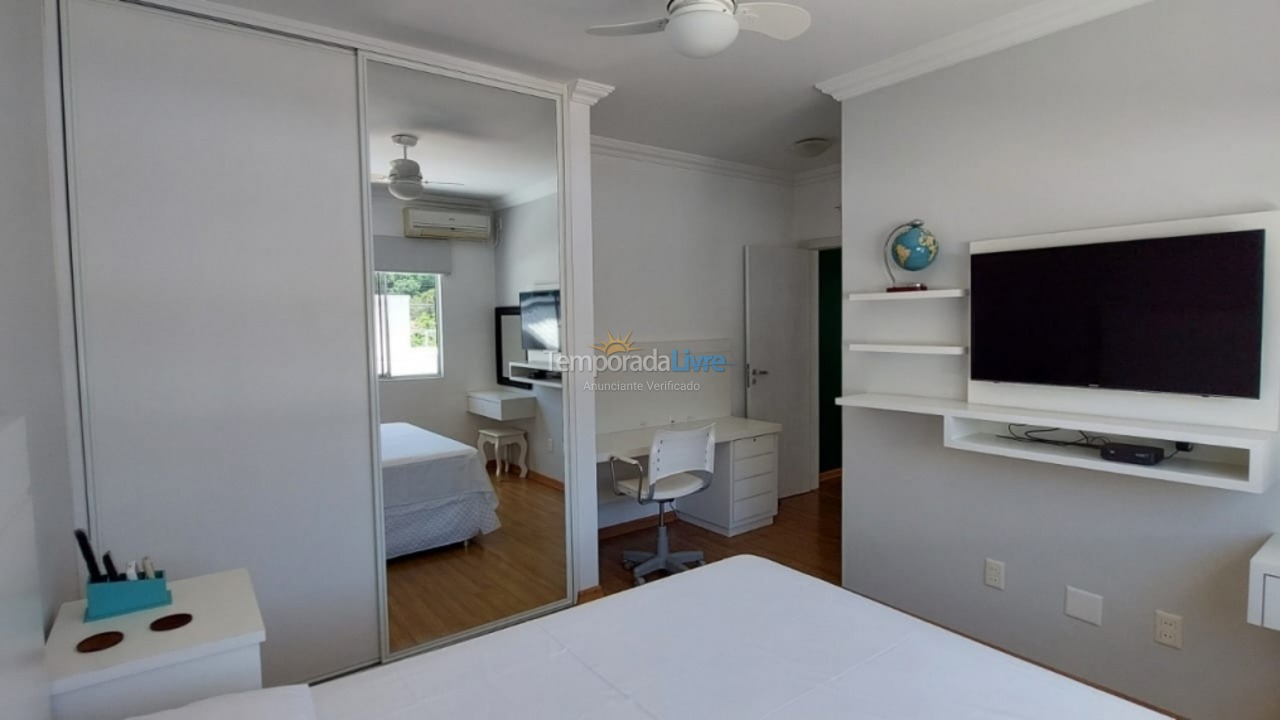 Casa para aluguel de temporada em Florianopolis (Canasvieiras)