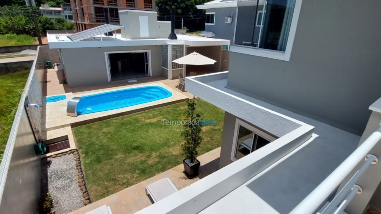 Casa para aluguel de temporada em Florianopolis (Canasvieiras)