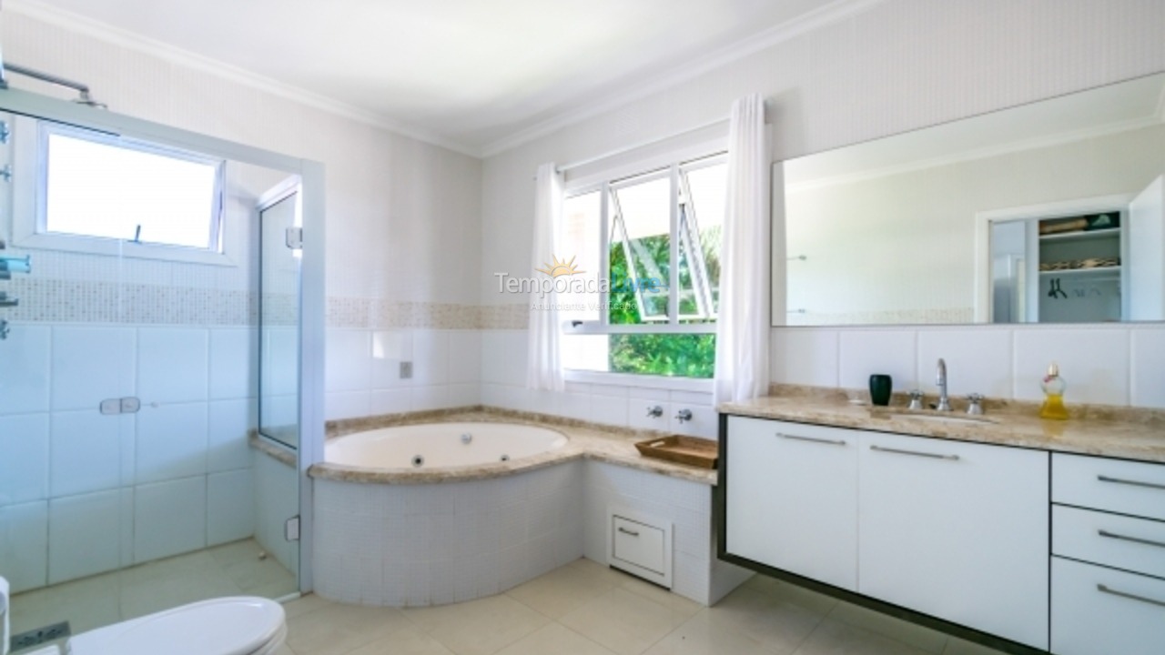 Casa para aluguel de temporada em Florianópolis (Praia da Daniela)