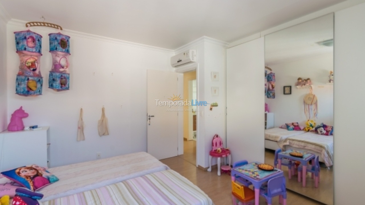 Casa para aluguel de temporada em Florianópolis (Praia da Daniela)