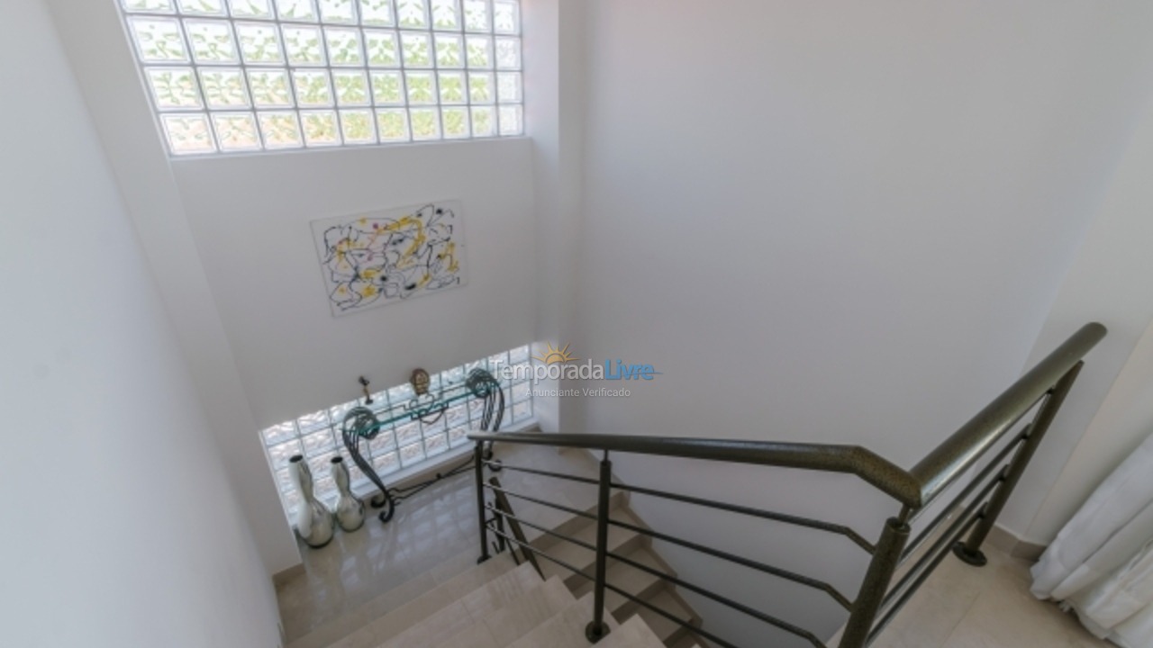 Casa para aluguel de temporada em Florianópolis (Praia da Daniela)