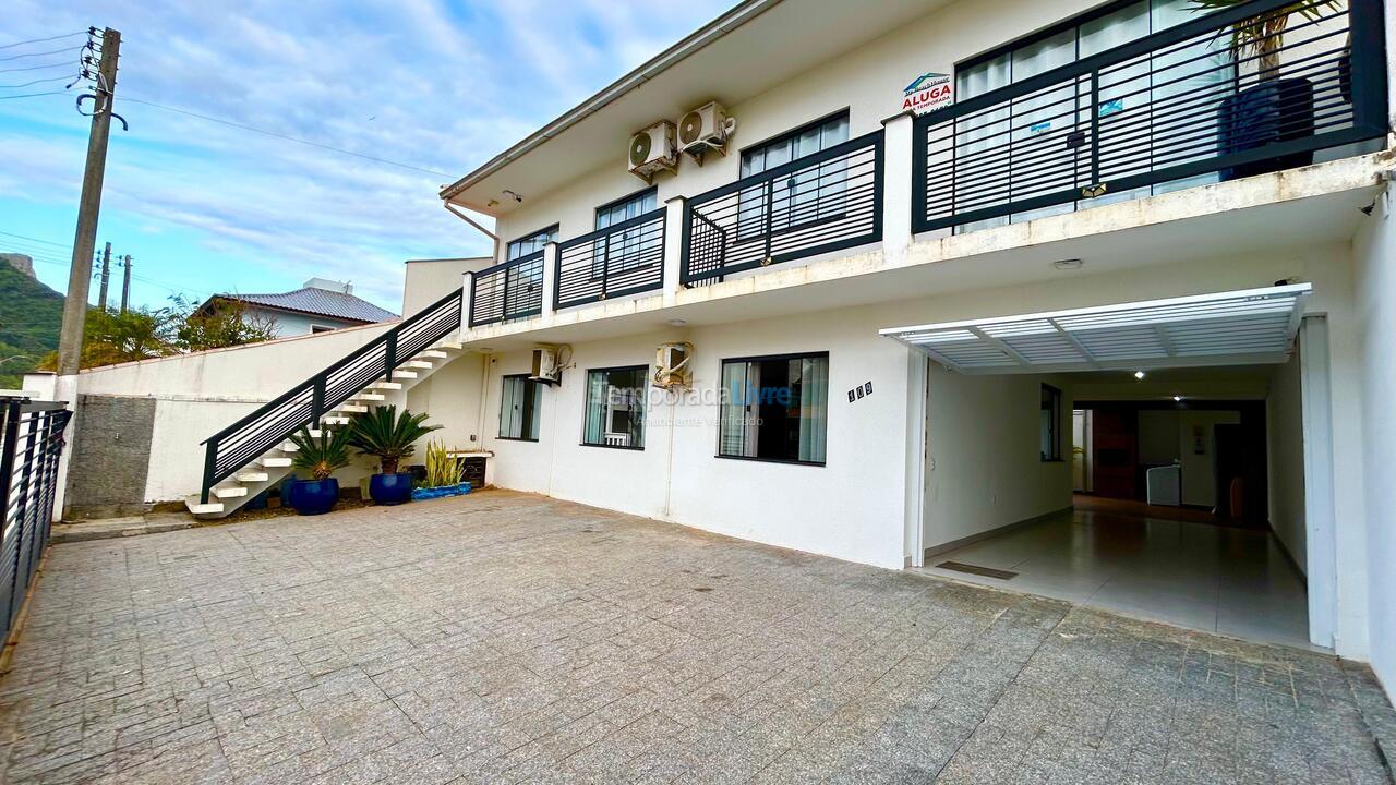 House for vacation rental in São Francisco do Sul (Enseada)