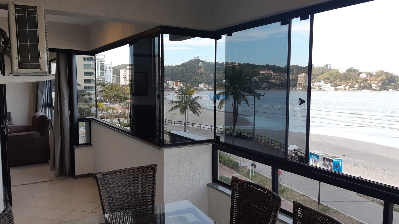 Apartment for vacation rental in Itapema (Centro)
