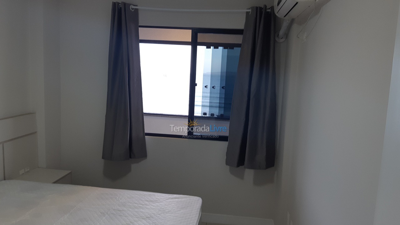 Apartment for vacation rental in Itapema (Centro)