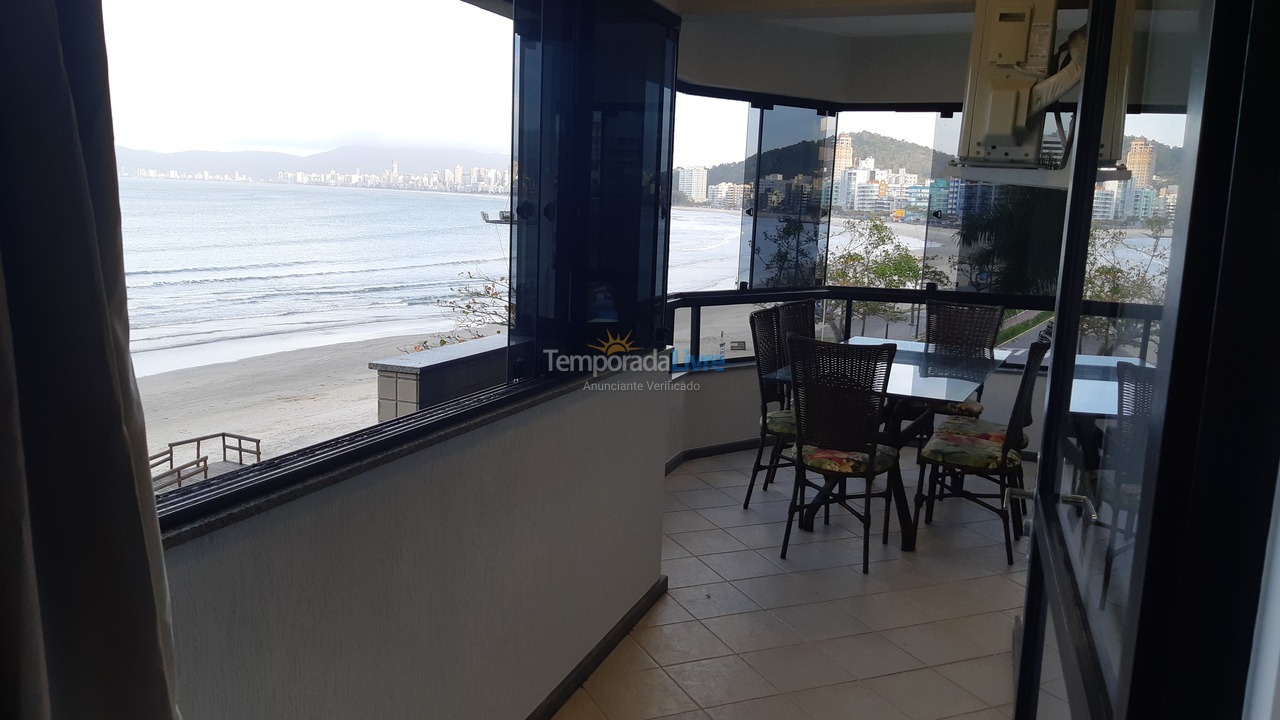 Apartment for vacation rental in Itapema (Centro)