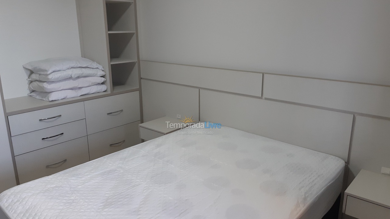 Apartment for vacation rental in Itapema (Centro)