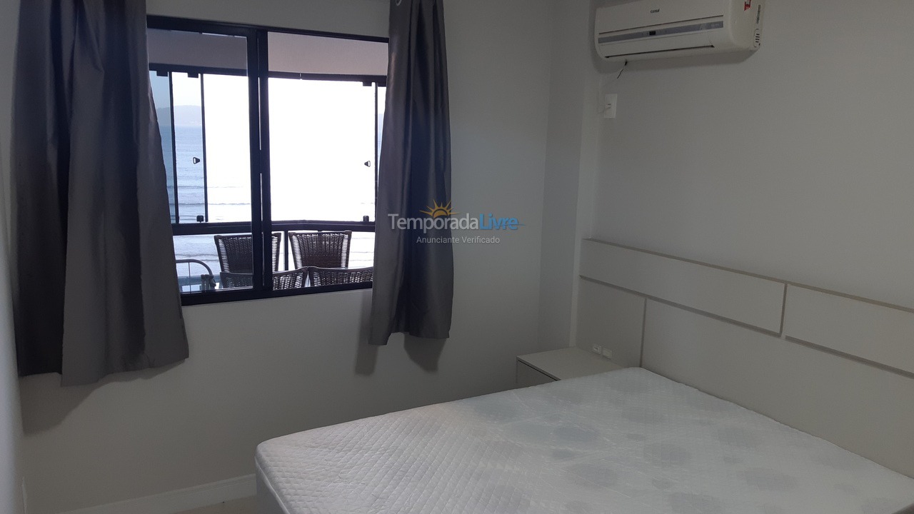 Apartment for vacation rental in Itapema (Centro)