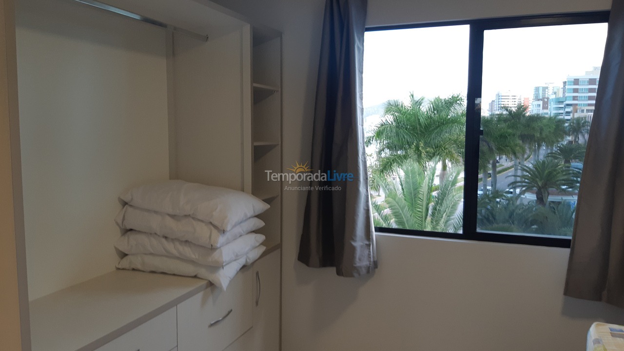 Apartment for vacation rental in Itapema (Centro)