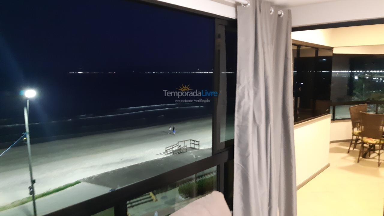 Apartment for vacation rental in Itapema (Centro)