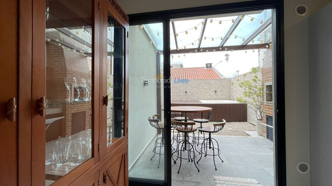 House for vacation rental in Bombinhas (Mariscal)