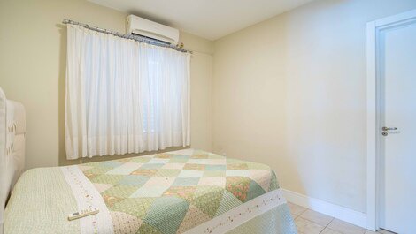 CASA COM PISCINA 6 DORM. A 200MTS DA PRAIA CANTO GRANDE MAR DE FORA