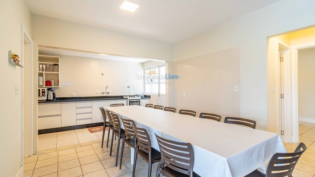 Casa para aluguel de temporada em Bombinhas (Canto Grande)