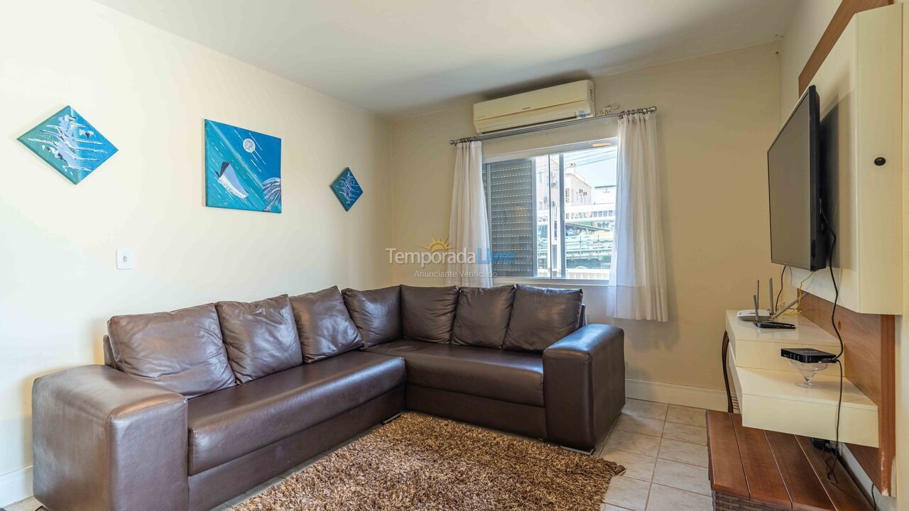 Casa para aluguel de temporada em Bombinhas (Canto Grande)