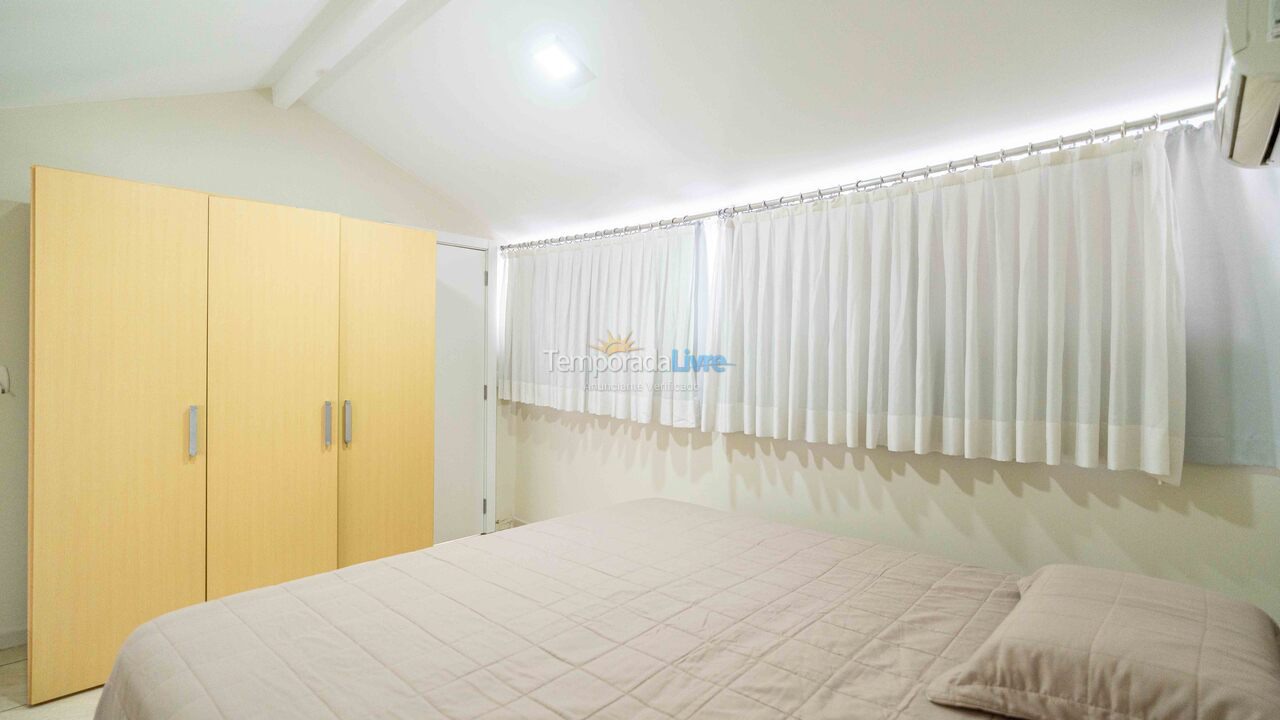 Casa para aluguel de temporada em Bombinhas (Canto Grande)