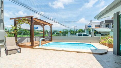 CASA COM PISCINA 6 DORM. A 200MTS DA PRAIA CANTO GRANDE MAR DE FORA