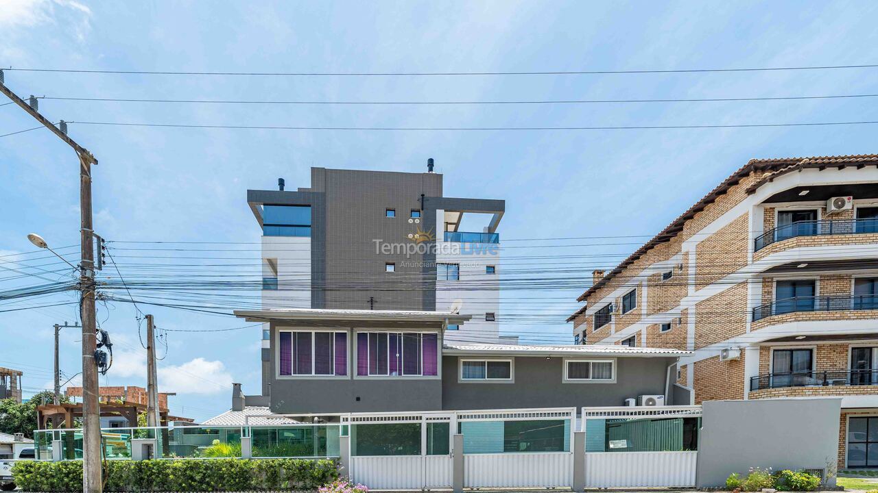 Casa para aluguel de temporada em Bombinhas (Canto Grande)