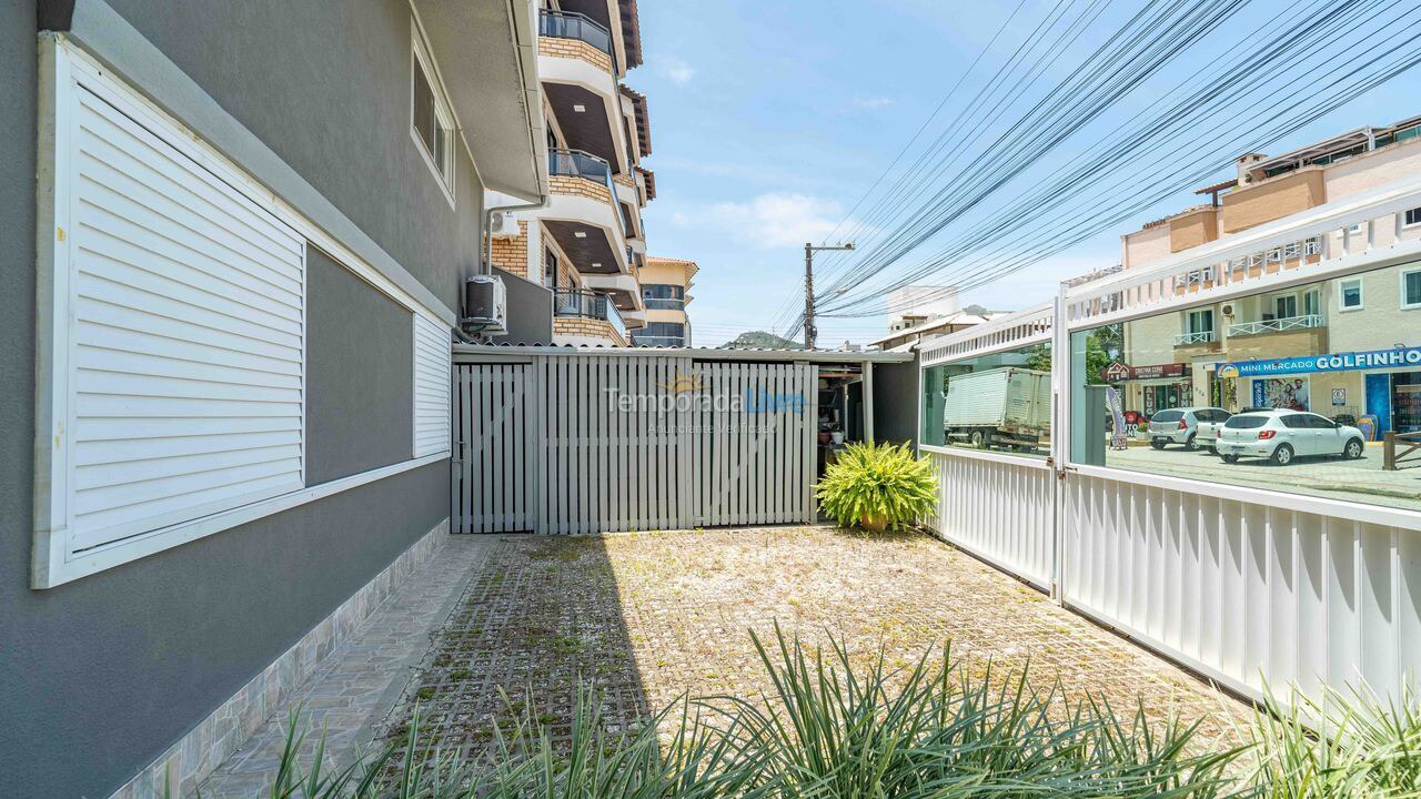Casa para aluguel de temporada em Bombinhas (Canto Grande)
