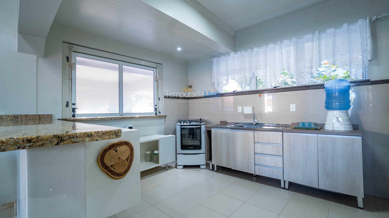 Casa para alquiler de vacaciones em Bombinhas (Mariscal)