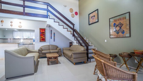 CASA DE 3 HABITACIONES FRENTE A LA AVENIDA EN PLAYA MARISCAL