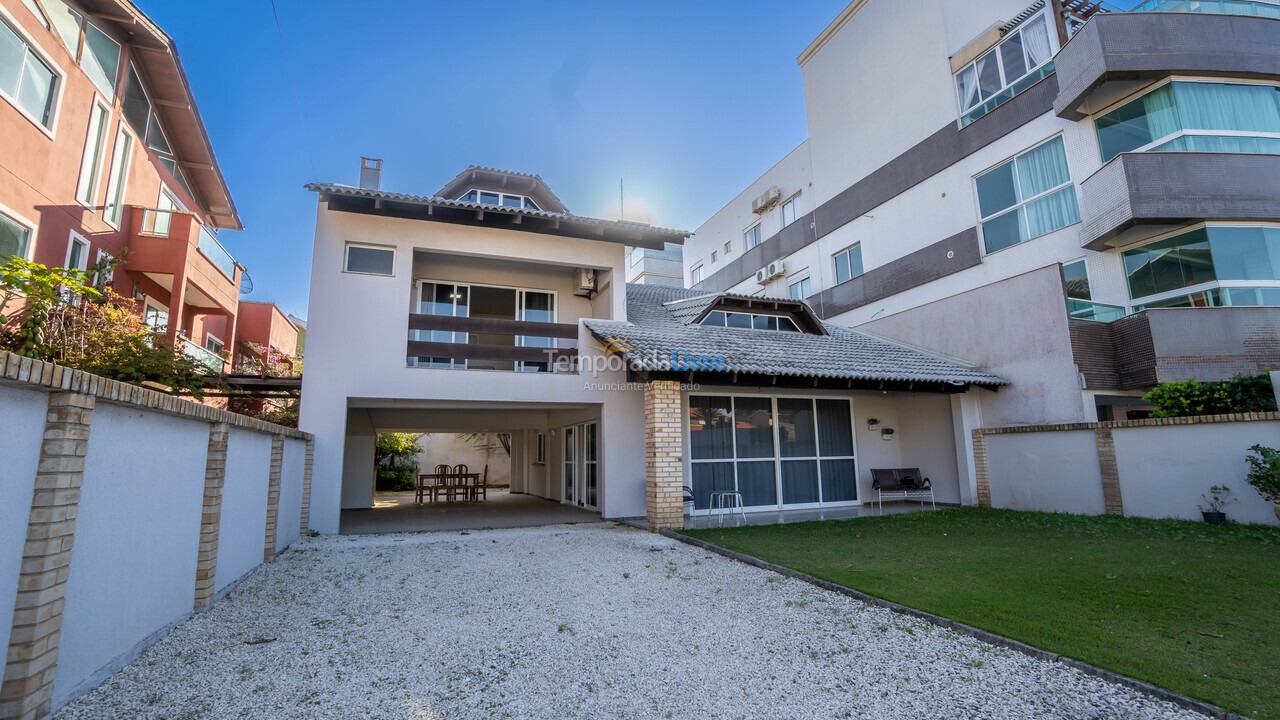 Casa para alquiler de vacaciones em Bombinhas (Mariscal)