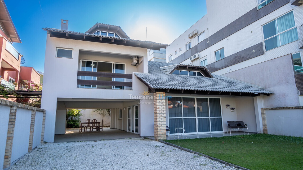 Casa para alquiler de vacaciones em Bombinhas (Mariscal)