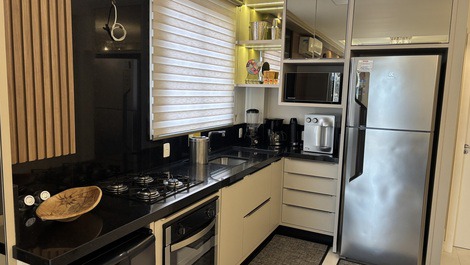 Cozinha completa com filtro de agua