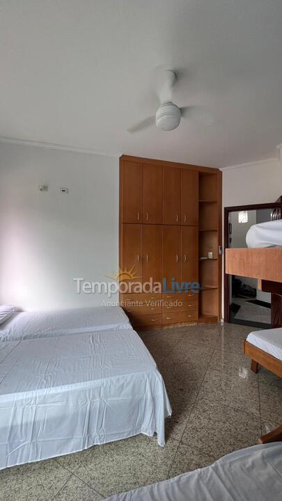 Casa para alquiler de vacaciones em Bertioga (Praia de Guaratuba)
