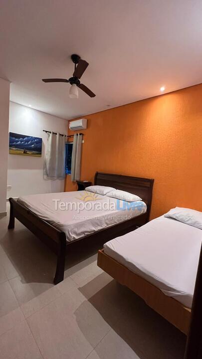 Casa para alquiler de vacaciones em Bertioga (Praia de Guaratuba)