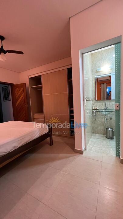 Casa para alquiler de vacaciones em Bertioga (Praia de Guaratuba)