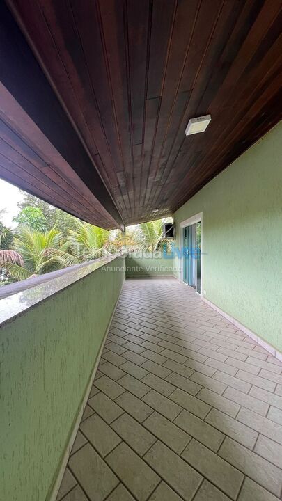 Casa para alquiler de vacaciones em Bertioga (Praia de Guaratuba)