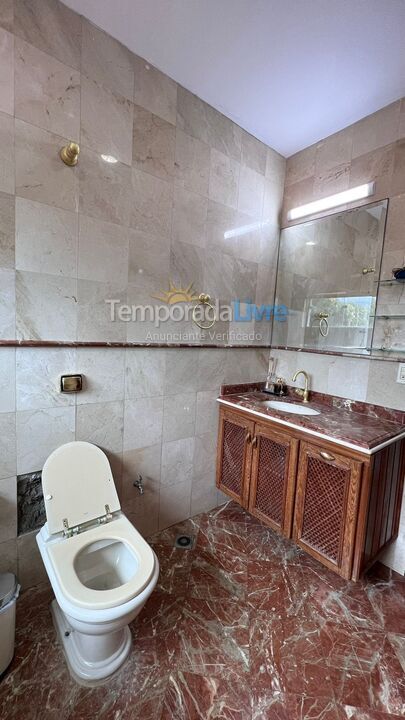 Casa para alquiler de vacaciones em Bertioga (Praia de Guaratuba)