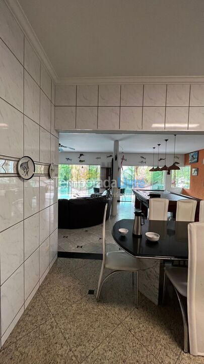 Casa para alquiler de vacaciones em Bertioga (Praia de Guaratuba)